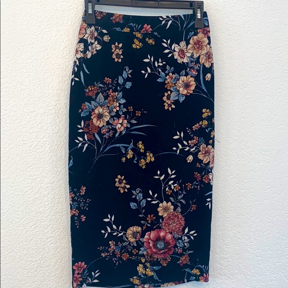 Floral pencil skirt